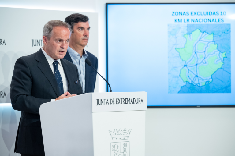 La Junta denuncia que el Gobierno plantea recortar servicios y tráfico de autobuses en 164 municipios extremeños